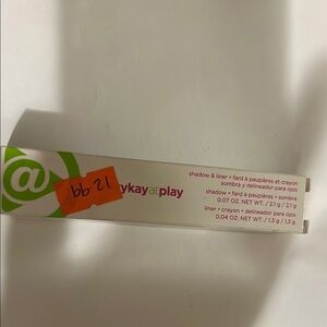 Green and White Eyeshadow Palette